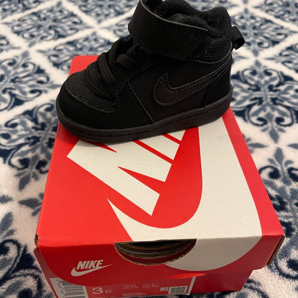 Nike Kids Black High-Top Sneakers